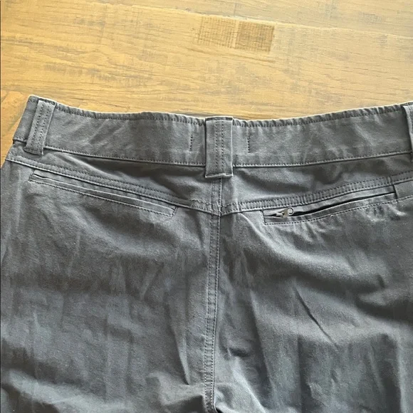 Kirkland Signature Men's Dark Gray Chinos - Picture 4 of 4